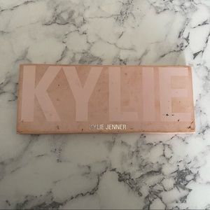 LIMITED EDITION Kylie Jenner Valentine’s Day pallet
